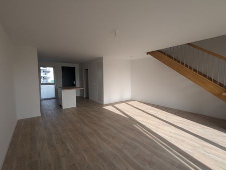 Maison T4 - 90m² - FLEURY SUR ORNE - Photo 4