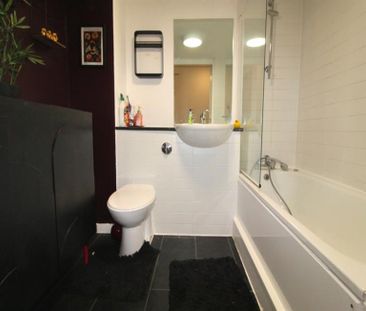 1 Bedroom Apartment To Let - Photo 3