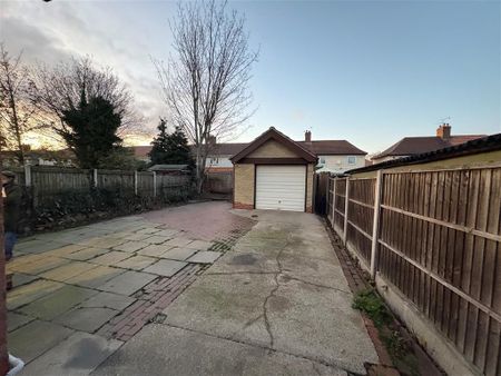 Runnymede Road - Photo 4