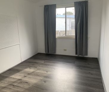 3 Bedroom Gem in Westend!! - Photo 3