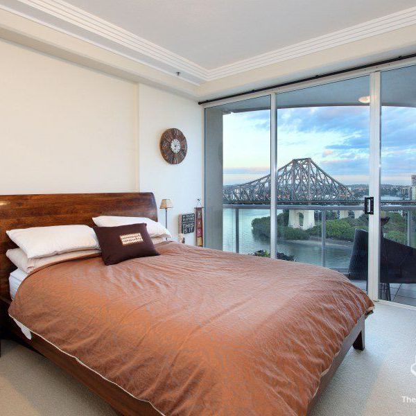 ARGUABLY THE CBD FINEST RIVERFRONT COMPLEX 1 Bedroom Unfurnished - Photo 1