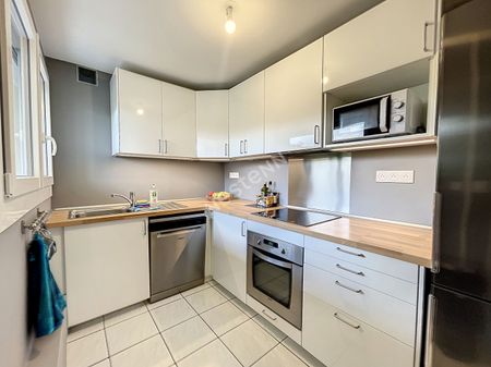 Location Appartement 4 pièces 74m² - Photo 5