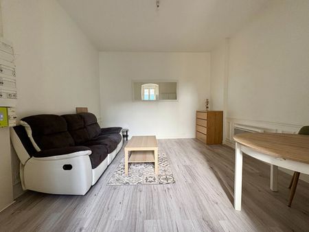 Appartement à louer - REIMS- - Photo 2