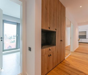 Apartament 3 camere cu vedere panoramica spre centrul vechi Brasov - Fotografie 3