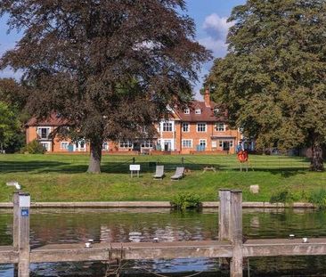 Ferry Lane, Wraysbury, Staines-upon-thames, Berkshire, TW19 - Photo 3