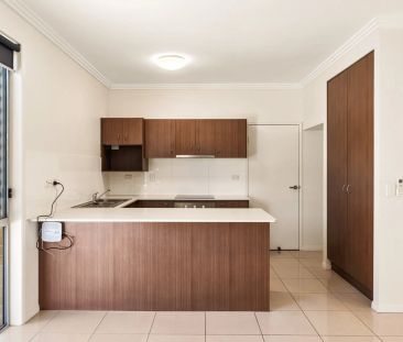 Townhouse Living in a Quiet Zillmere Street - Photo 6
