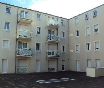 Location appartement 3 pièces de 92.58m² - Photo 1