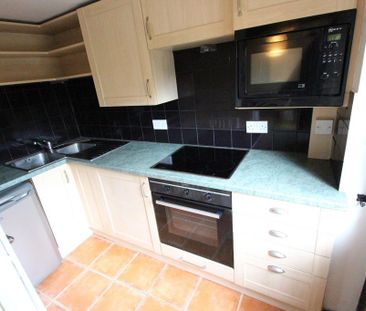 Property to rent - Photo 4