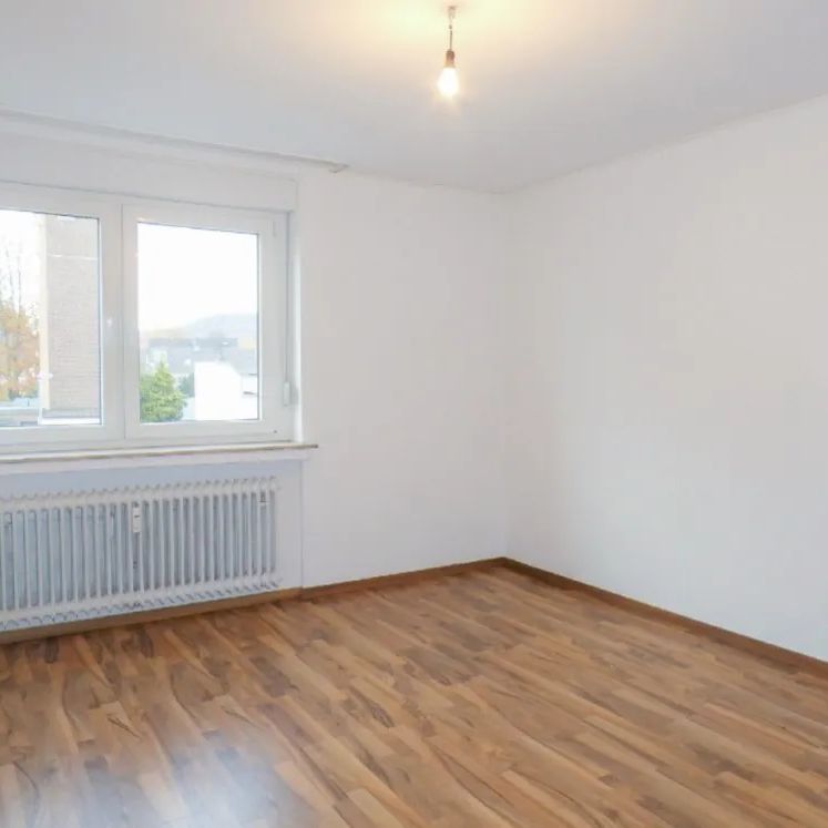 Frisch renovierte ca. 75m² große 3-Zimmerwohnung mit Balkon und Tageslichtbad in Hagen- Kabel - Foto 1