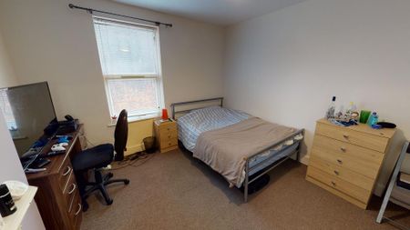 3 bedroom terraced house to rent - Photo 4
