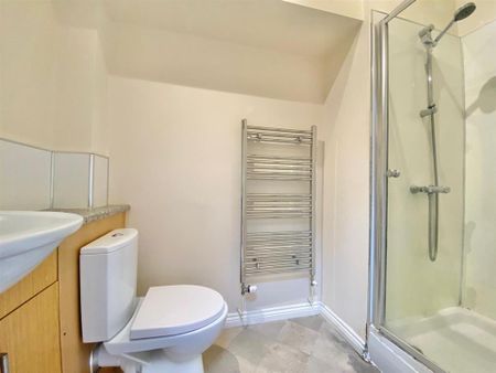 3 bedroom semi-detached house to rent - Photo 5