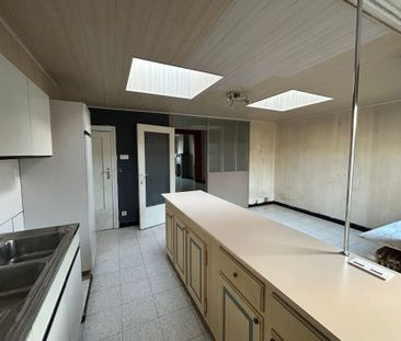 Knusse gezinswoning met tuin en vernieuwd terras te huur in Gistel! - Photo 4