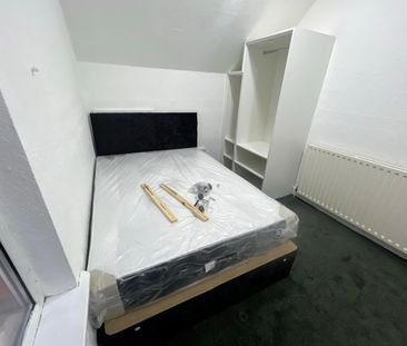 Room in a Shared House, Aldridge Road, B42 - Photo 2