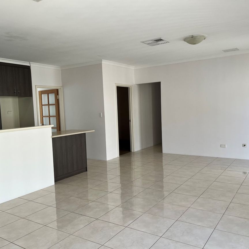 22 Goa Vista, Bennett Springs WA 6063 - House For Rent | Domain - Photo 1