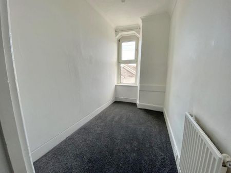 5 bedroom terraced house to rent - Photo 4