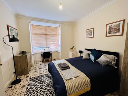 5 bedroom house of multiple occupation to rent - Photo 2