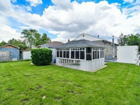 For Lease - 30 Golding Avenue, Brampton, Ontario - Photo 4