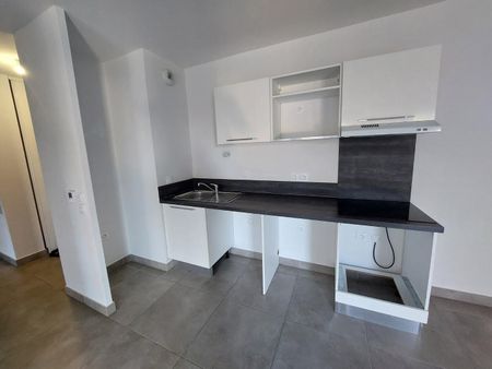 location Appartement T3 DE 66.57m² À MONTPELLIER - Photo 2