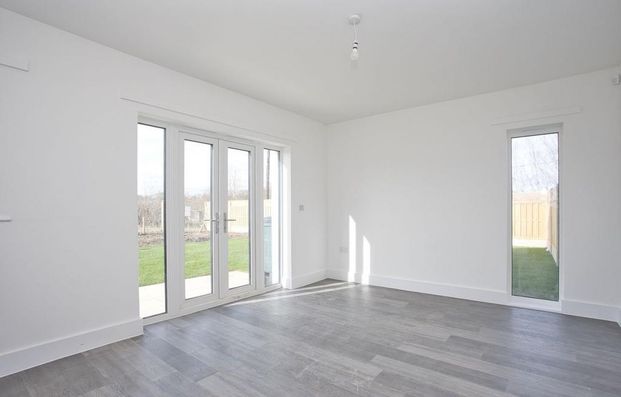 3 bedroom bungalow to rent - Photo 1