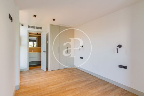 Aparment for rent in calle Marqués Pico Velasco. - Photo 1