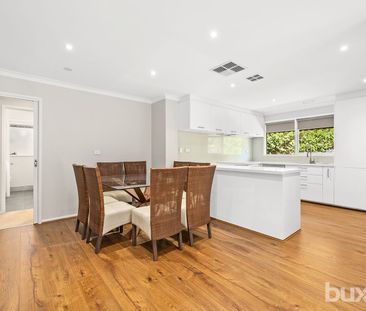 Renovated 3 bedroom home - Photo 6