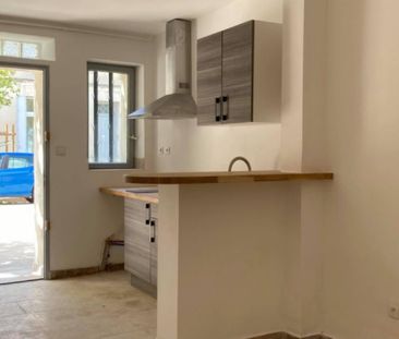 APPARTEMENT T2 CHATEAURENARD 606.50 € - Photo 1