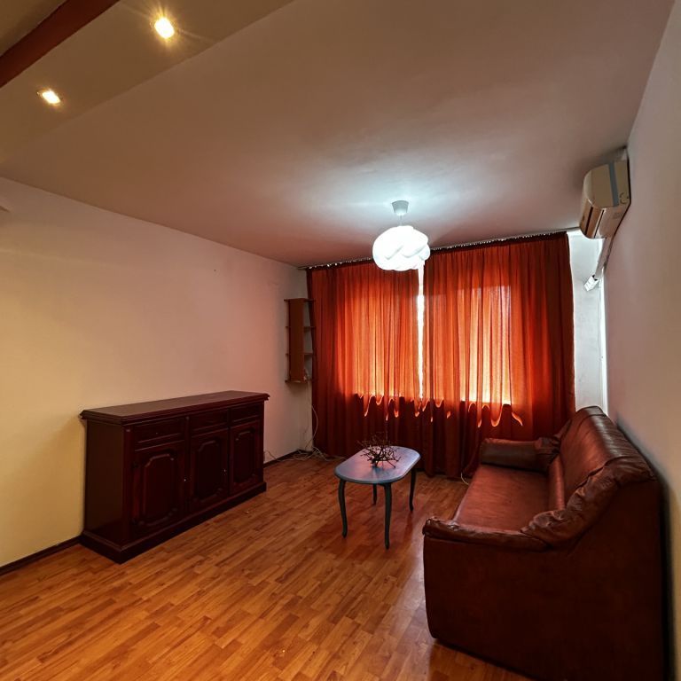Spre inchiriere | Apartament 3 camere | Alecu Russo - Photo 1
