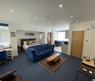 Studio Flat, Surrenden Crescent, BN1 - Photo 4
