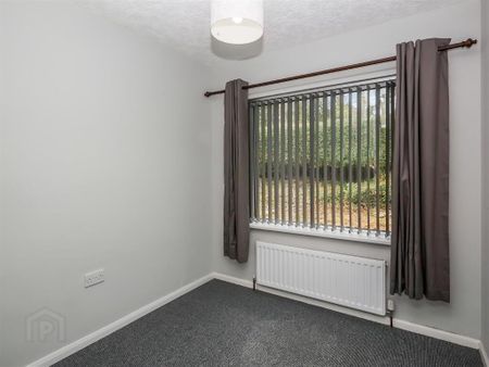 12 Beechill Park East, Saintfield Road, Belfast, BT8 6NX - Photo 2