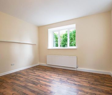 3 bedroom apartment to rent - Photo 4