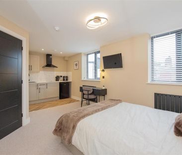 Studio to rent - Photo 2