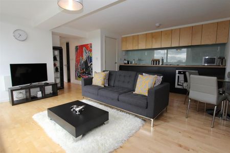 1 bedroom flat to rent - Photo 3