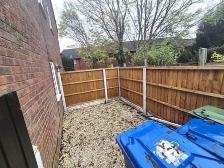 Brendon, Wilnecote, B77 - Photo 4