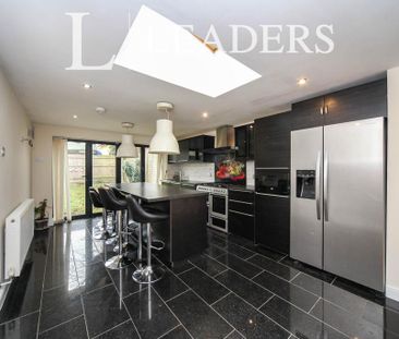 3 bedroom bungalow to rent - Photo 3