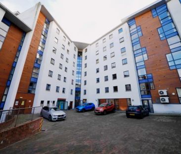 Large Double Ensuite (within a 5 bed flat) - Photo 6