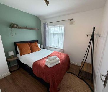 Queen Margarets Road, Coventry, CV4 - Photo 1