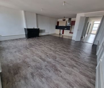 Location Appartement 4 pièces 130m² PONT DE VAUX 01190 - Photo 1