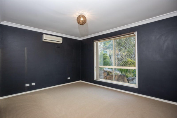 Low set brick – 6 month lease only. - Photo 1