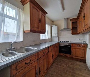 Scott Avenue, Rainham, Gillingham, ME8 - Photo 4