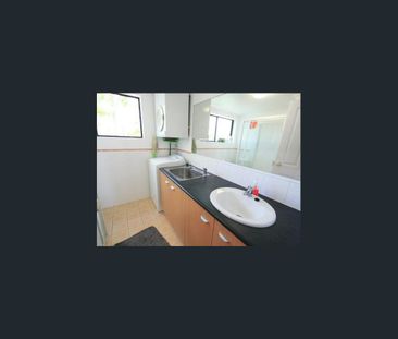 Air Conditioned, One Bedroom Apartment in Secure Block - Photo 6