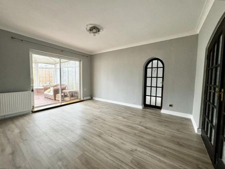 3 bedroom detached bungalow to rent - Photo 5