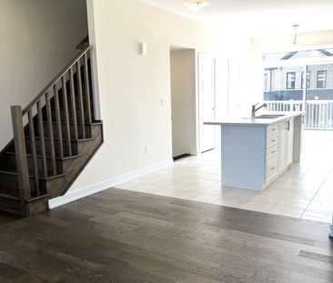 For Lease - 155 Melody Lane, Thorold, Ontario - Photo 5