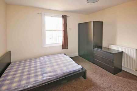 5 bedroom maisonette to rent - Photo 4