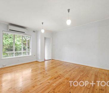 Lovely 2 Bedroom Unit! - Photo 2