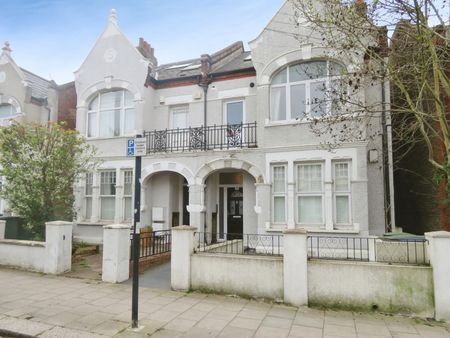 Gleneldon Road, London, SW16 2BD - Photo 2