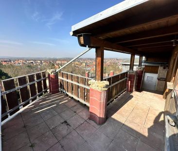 Sanierte 3-Raum–Wohnung mit Terrasse über den Wolken Apoldas - Photo 1