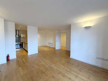 2 bedroom apartment to rent - Photo 2