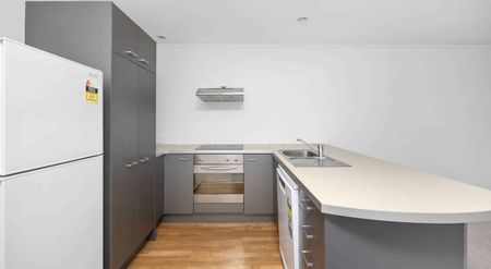 Apartment in the heart of Eden Terrace - Photo 3