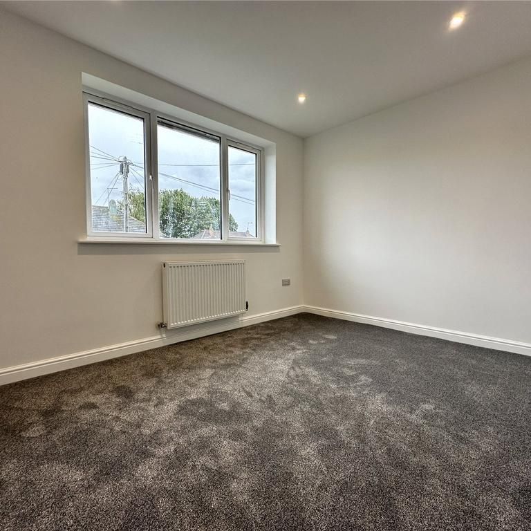 3 bedroom semi-detached house to rent - Photo 1