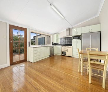 Charming Cottage - Photo 5